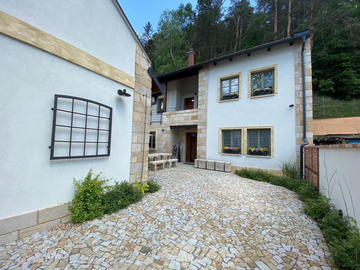 Penzion Stodola Bela pod Bezdezem Exterior photo